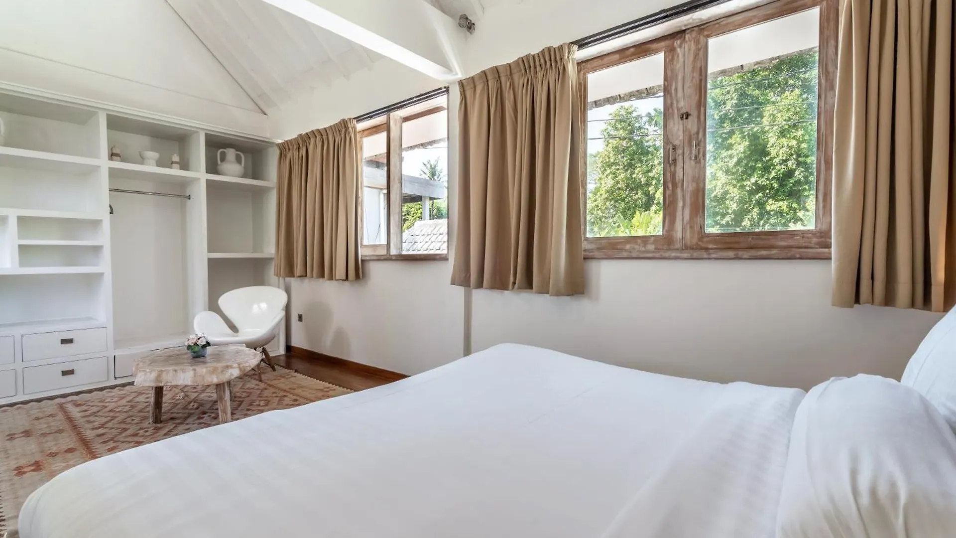 Villa Oberoi 3 bedrooms Seminyak