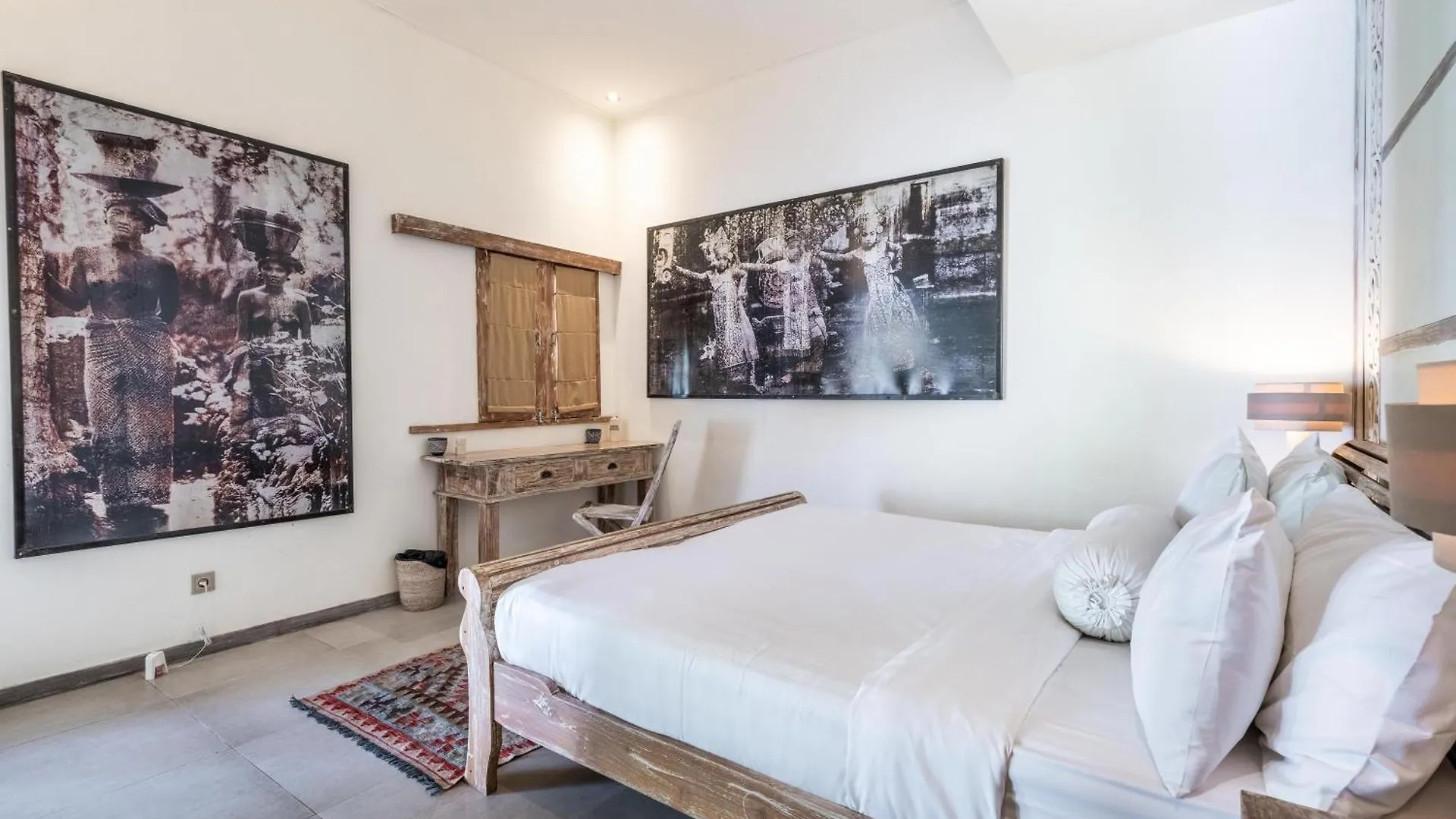 Villa Oberoi 3 bedrooms Seminyak 0*,  Indonesia