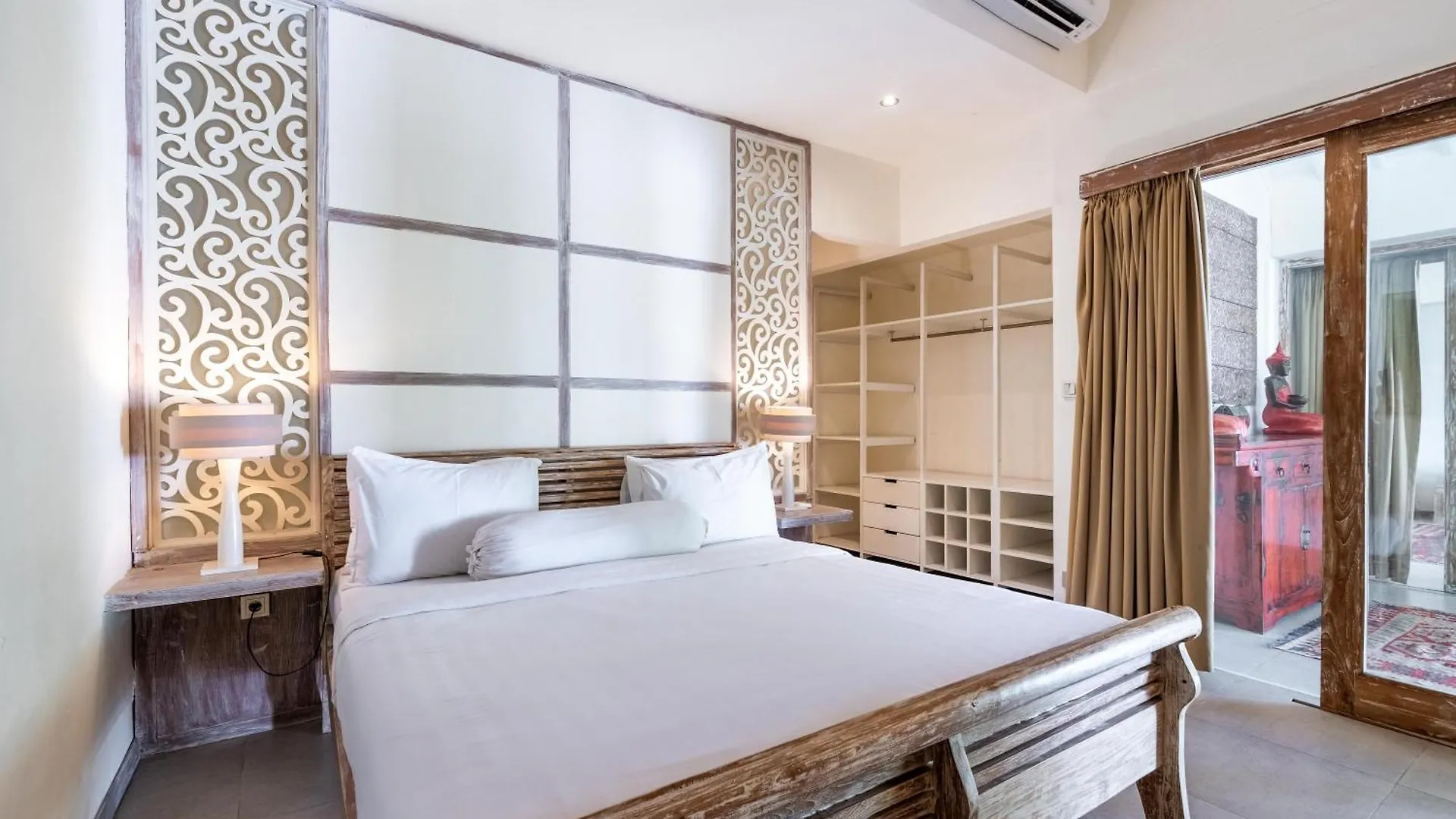 Villa Oberoi 3 bedrooms Seminyak
