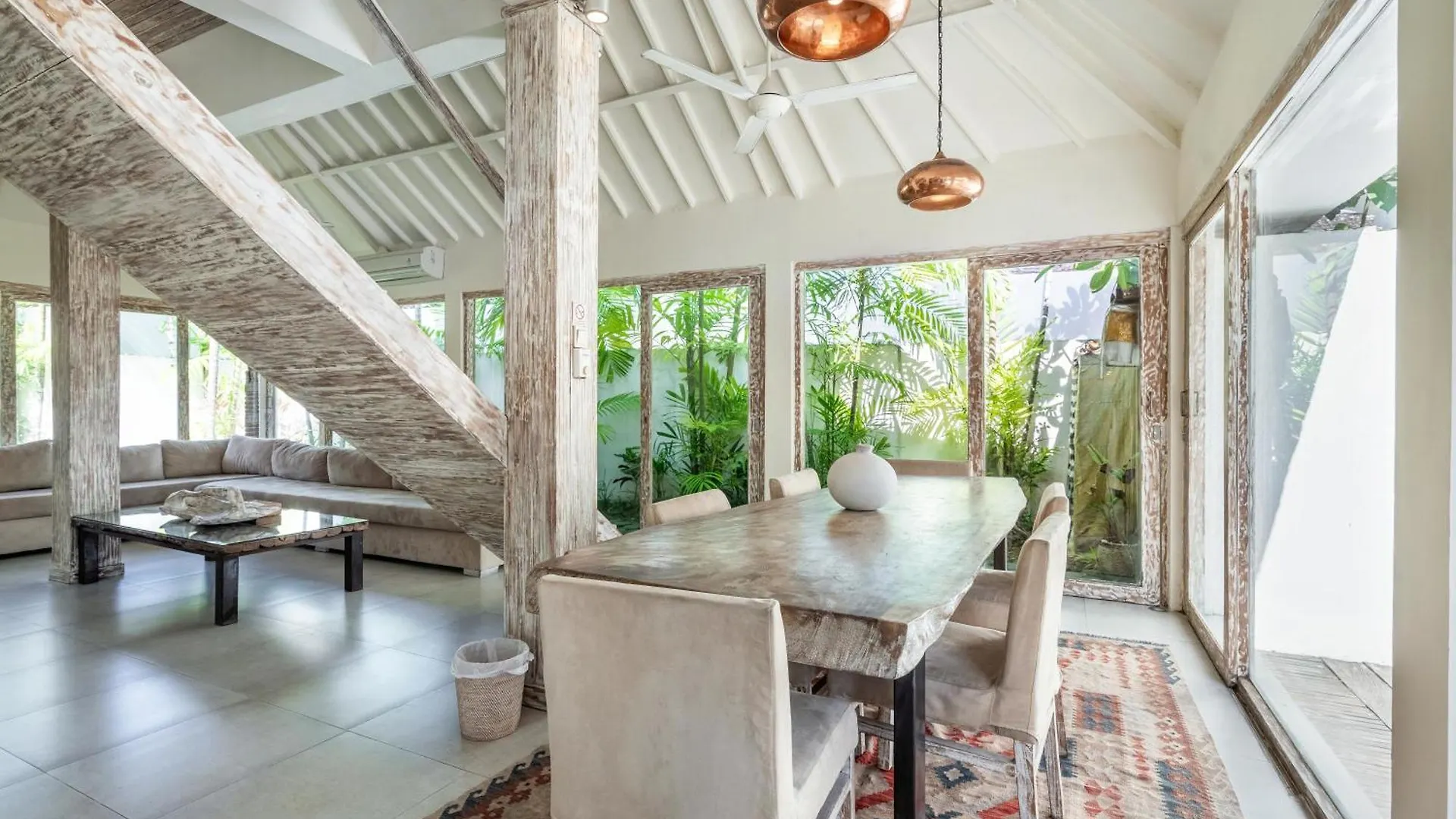 Villa Oberoi 3 bedrooms Seminyak
