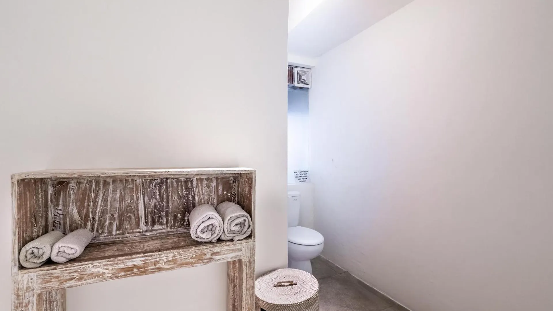 Villa Oberoi 2 Bedrooms Seminyak  Indonesia