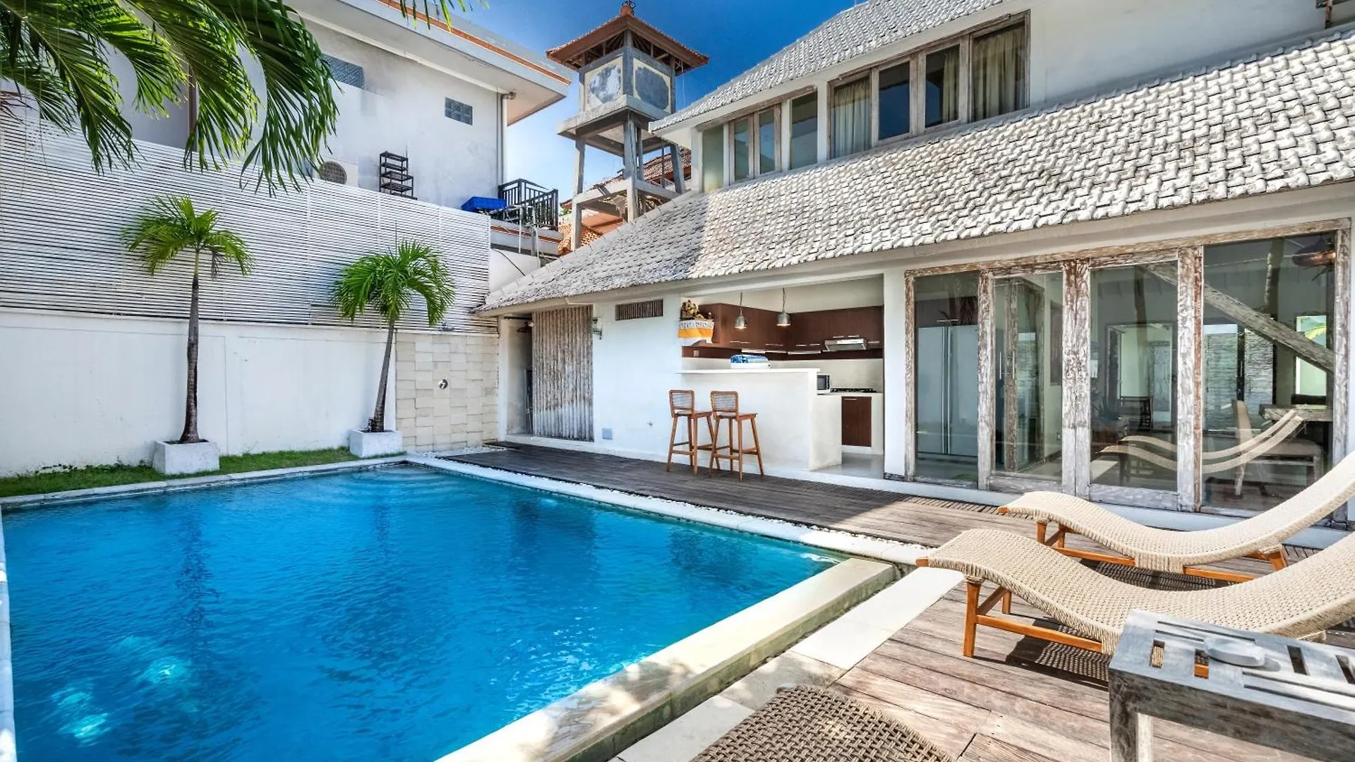 Villa Oberoi 2 Bedrooms Seminyak  0*, Seminyak (Bali)